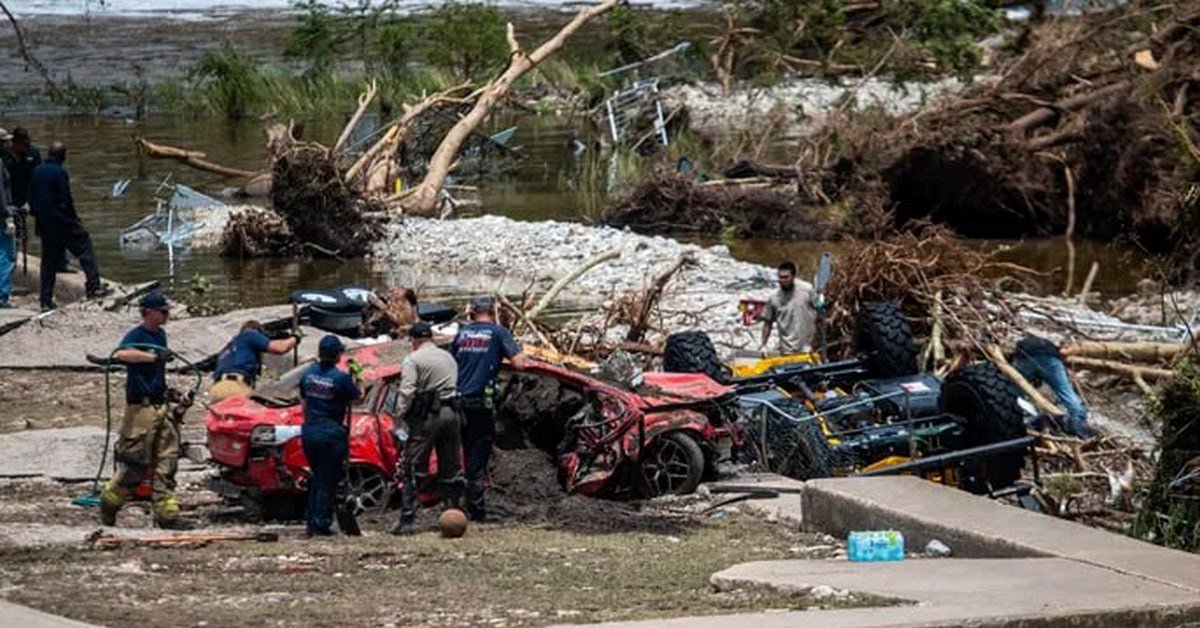 Количество погибших от наводнения в Техасе превысило 110 человек