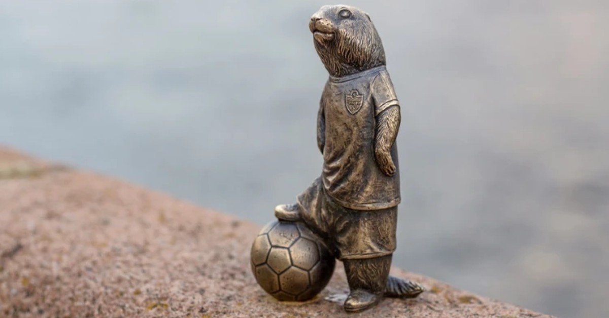 «Ренессанс» застраховал бронзовую фигурку суслика