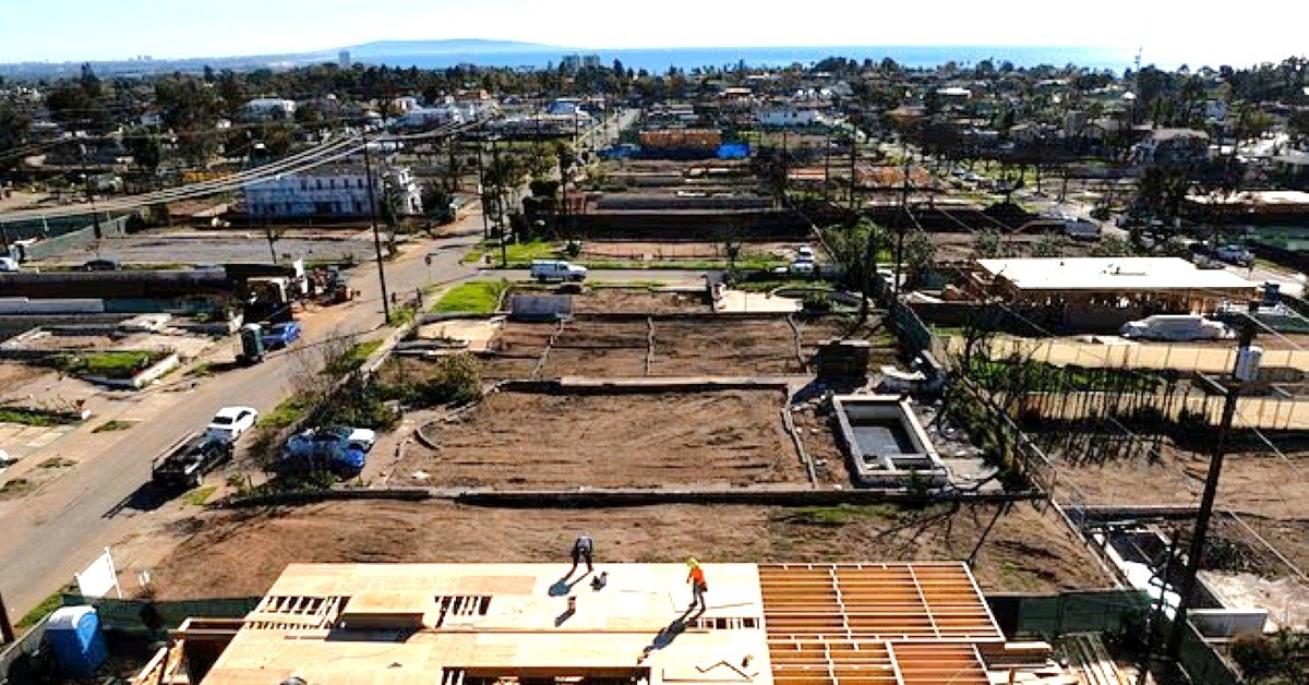 Менее 10 домов из 13 тыс. сгоревших восстановлены в Лос-Анджелесе спустя год после катастрофических пожаров